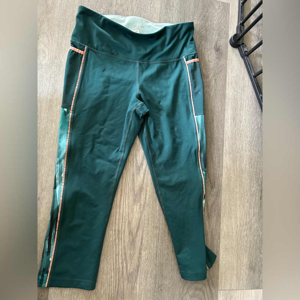 Brooks Green Capri Running Leggings Medium